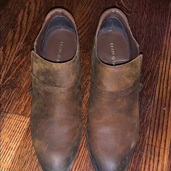 Like new brown booties - Picture 1 of 7